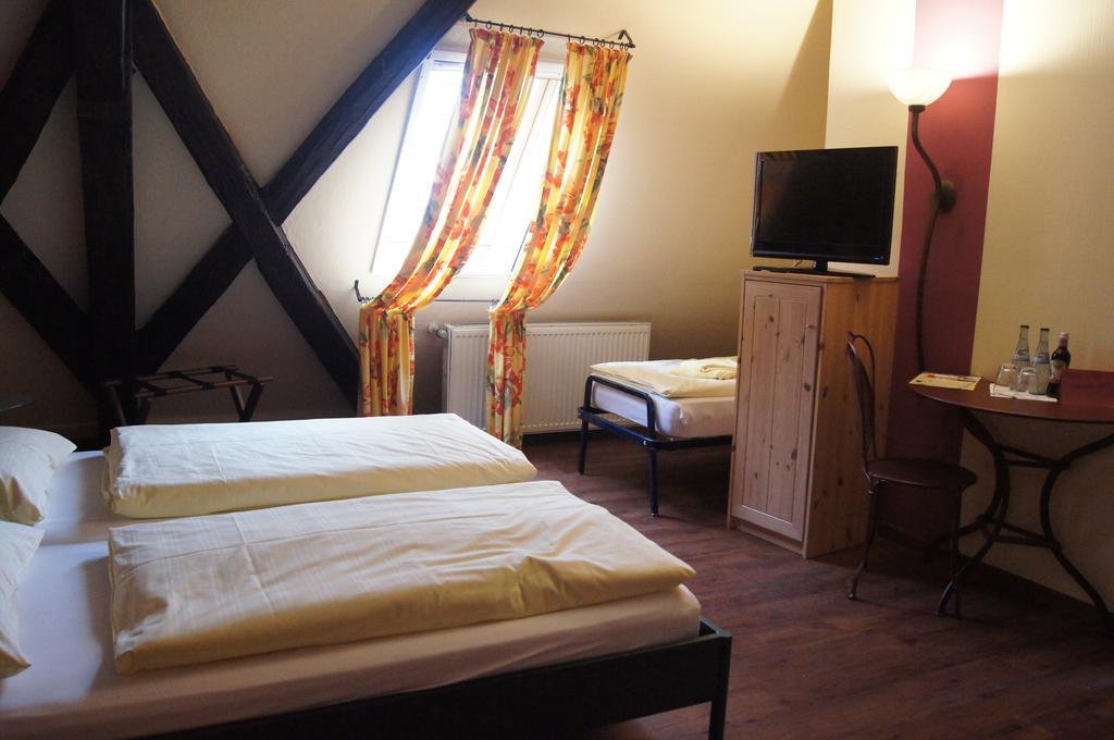 Land-Gast-Hof Walkmuehle Feuchtwangen Exterior foto